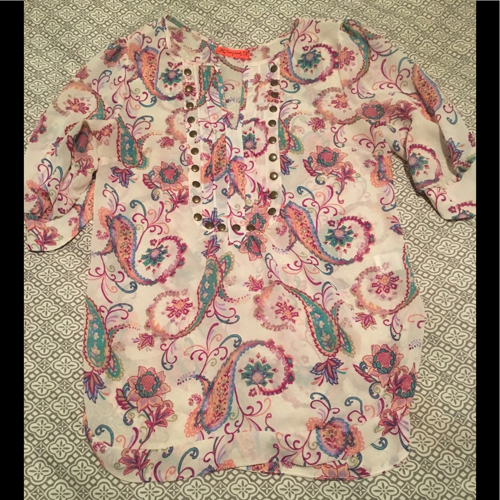 Half sleeve blouse with paisley print
